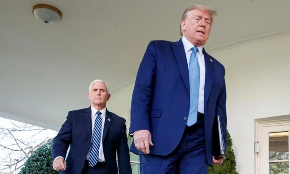 ΗΠΑ: Συναντήθηκαν πρώτη φορά μετά την εισβολή στο Καπιτώλιο Τραμπ-Πενς